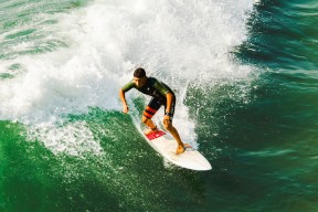 九游app官网下载-巴雷特：从全黑队的进攻指挥官到战术先锋，他在场上的表现无可替代